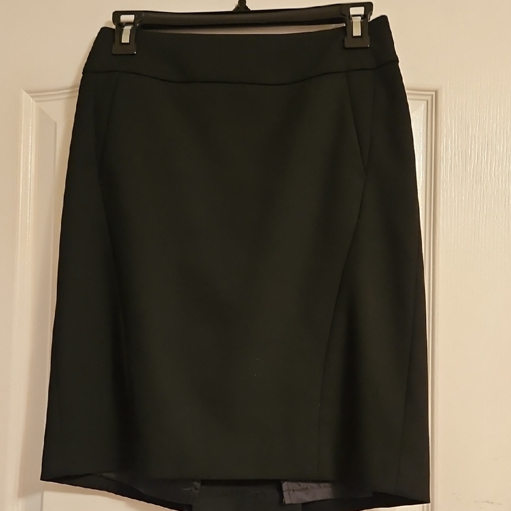 LOFT Classic Black Pencil Skirt